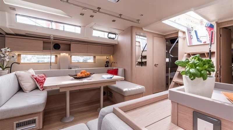 Beneteau Oceanis 51.1