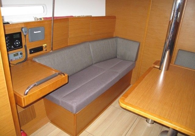 Jeanneau Sun Odyssey 379