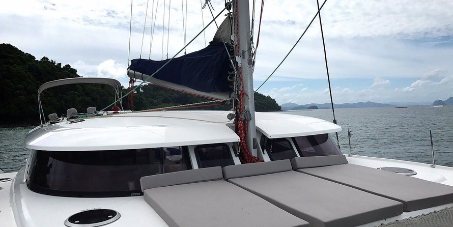 Fountaine Pajot Salina 48