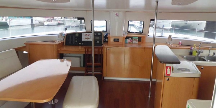 Fountaine Pajot Salina 48