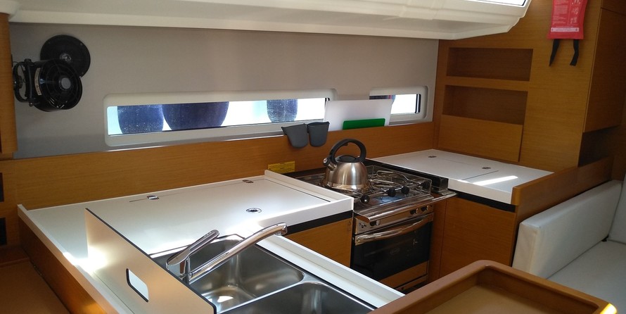 Jeanneau Sun Odyssey 410