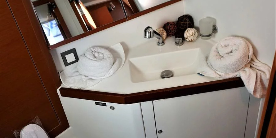 Beneteau Oceanis 46.1