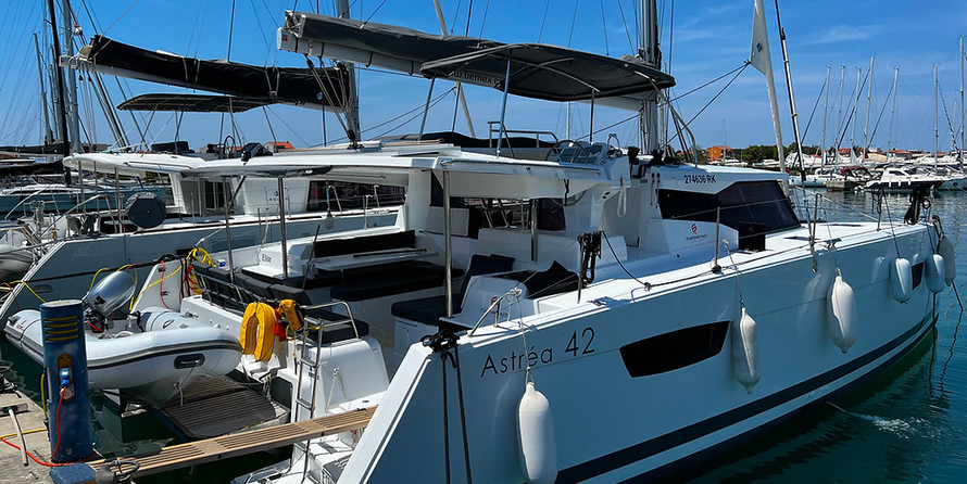 Fountaine Pajot Astréa 42