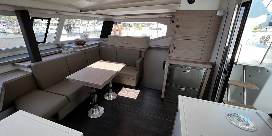 Fountaine Pajot Astréa 42