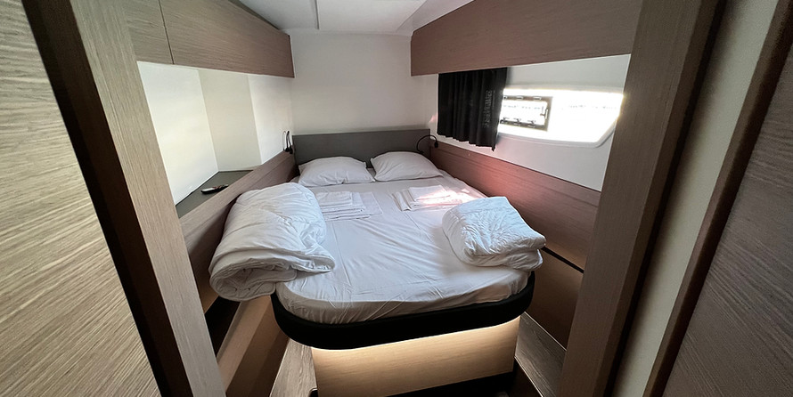 Fountaine Pajot Astréa 42