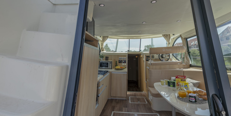 Cantieri estensi goldstar 560 c fly