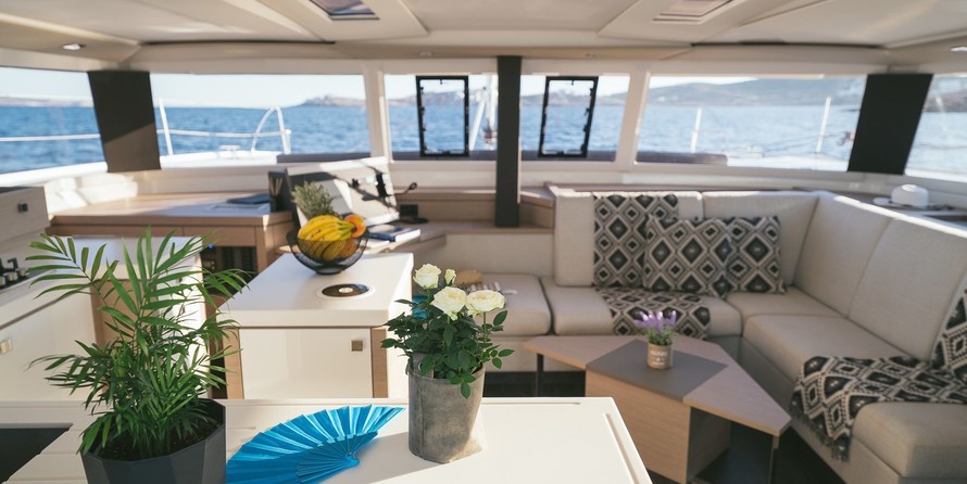 Fountaine Pajot Saona 47