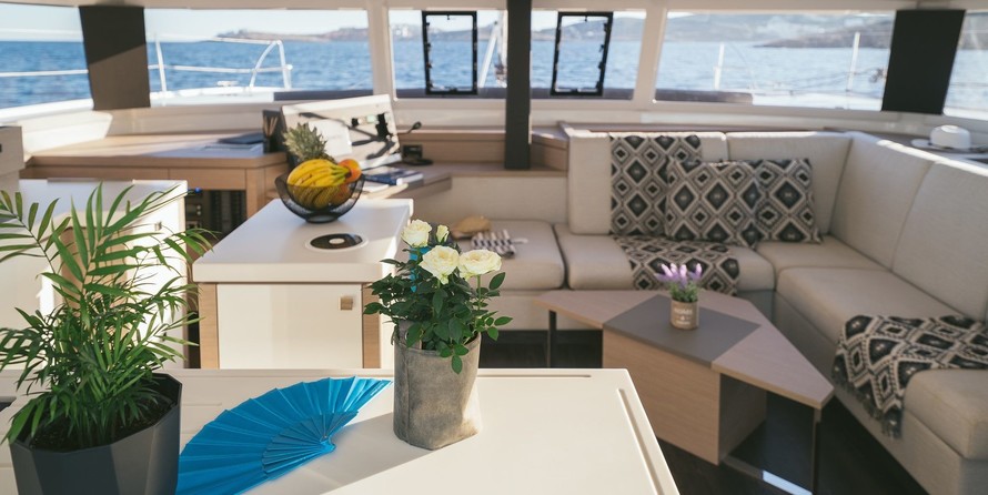 Fountaine Pajot Saona 47