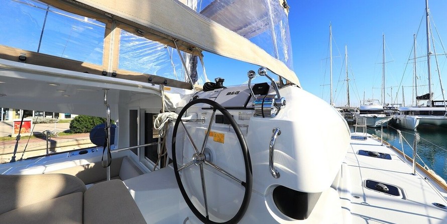 Lagoon 40