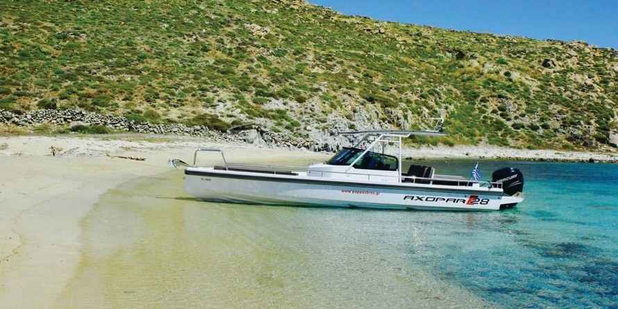 Axopar 28
