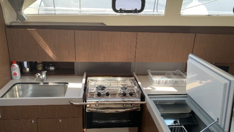 Beneteau Oceanis 41.1