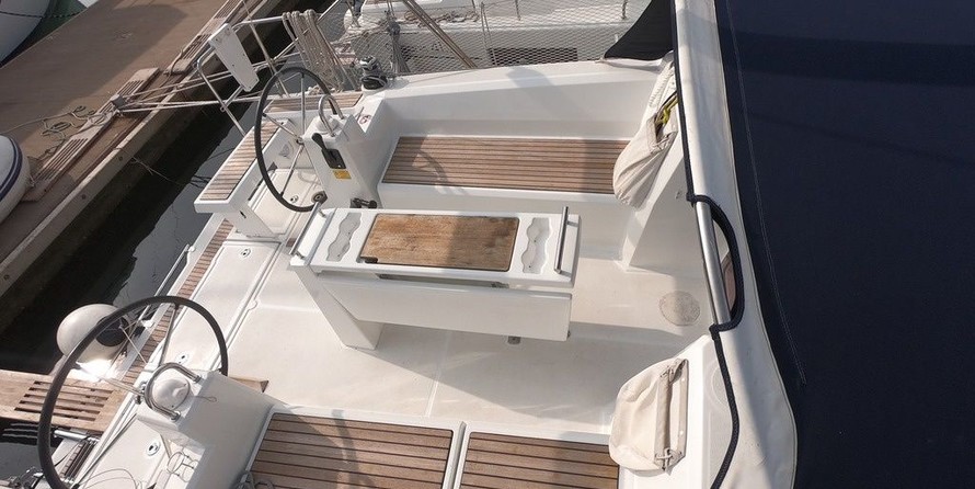 Beneteau Oceanis 35