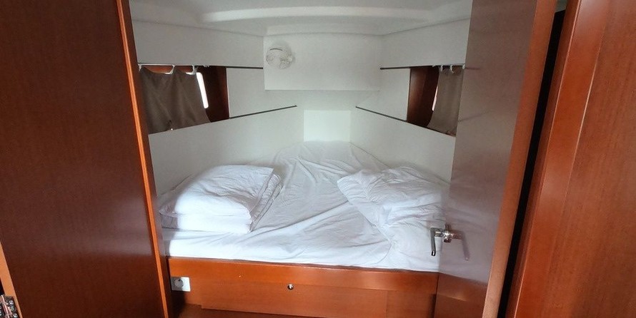 Beneteau Oceanis 35