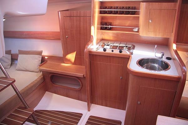 Northman Maxus 28