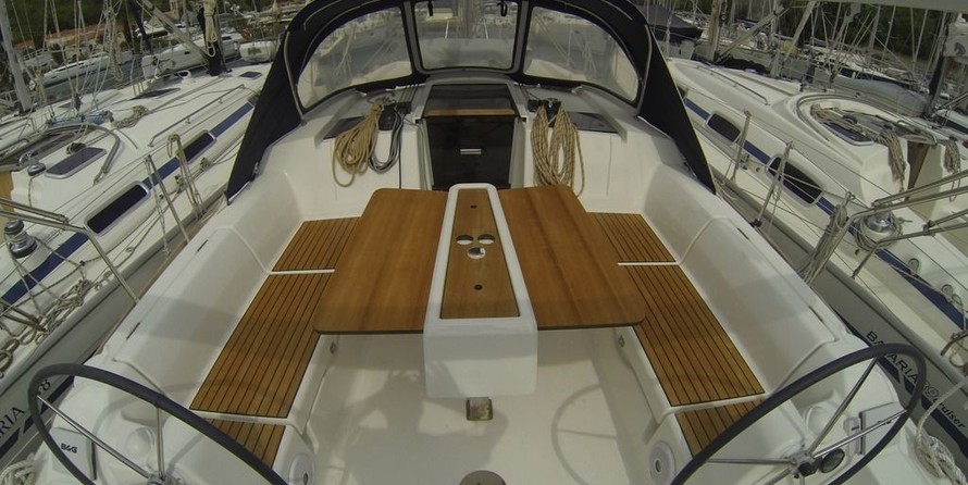 Dufour 382