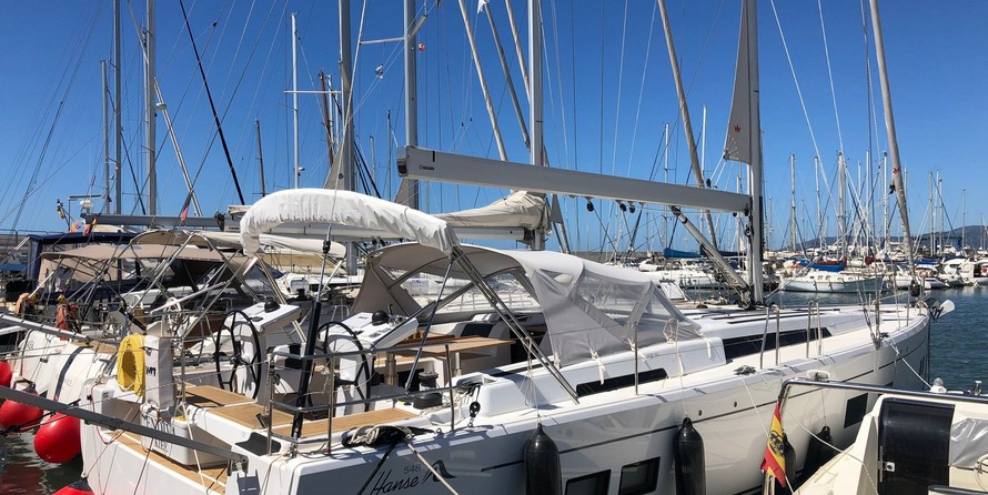 Hanse 548