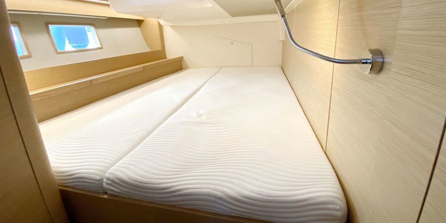 Hanse 548