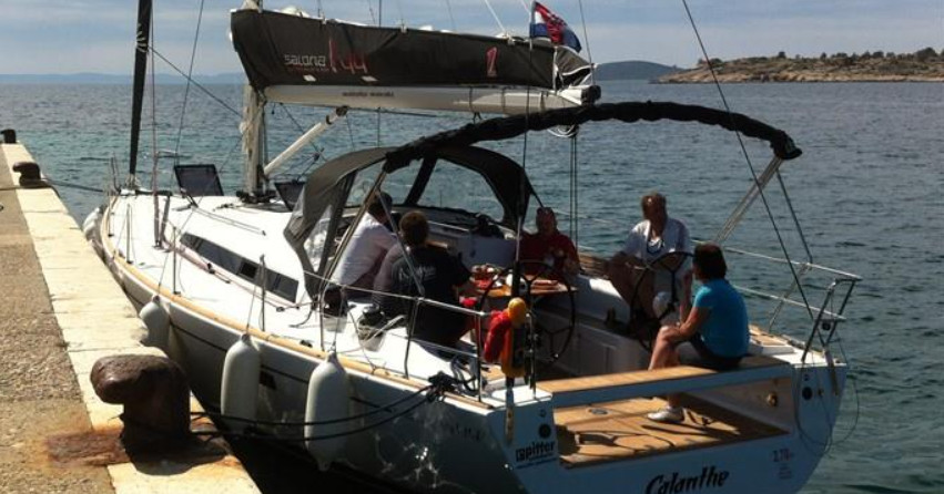 Salona 44