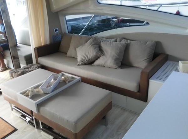 Azimut 68