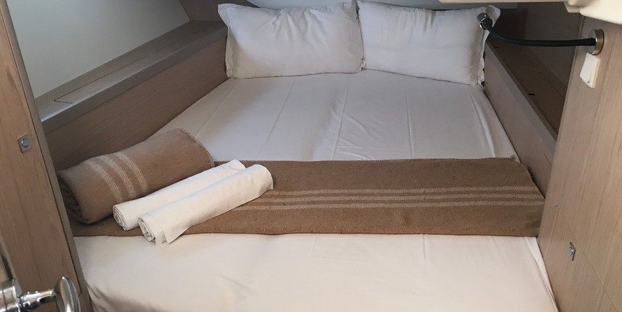 Beneteau Oceanis 45
