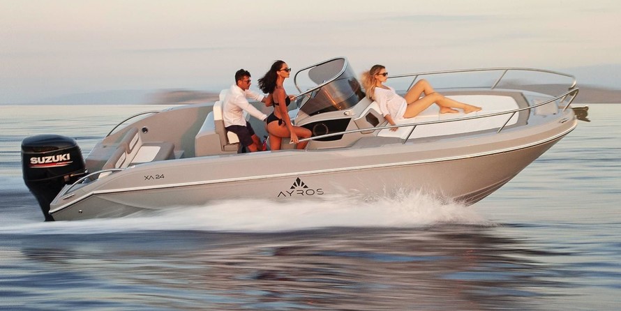 Pro-line 24 walkaround cuddy