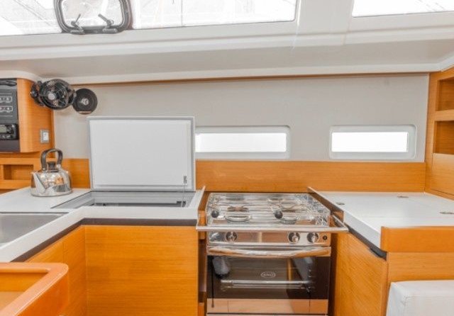 Jeanneau Sun Odyssey 410