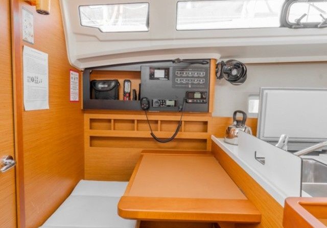 Jeanneau Sun Odyssey 410