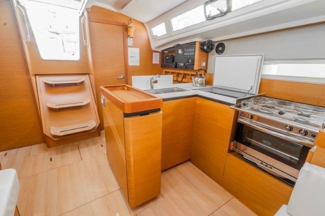 Jeanneau Sun Odyssey 410