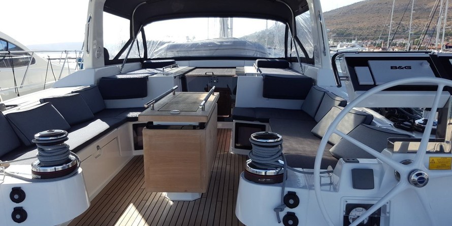 Beneteau Oceanis 55