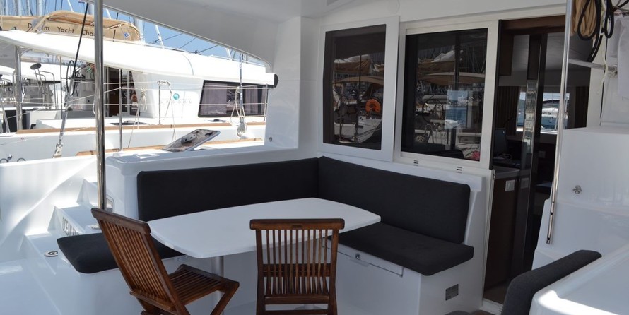 Lagoon 40