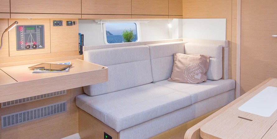 Hanse 418