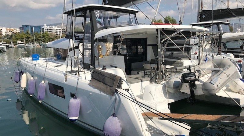 Lagoon 42