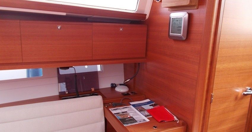 Dufour 382