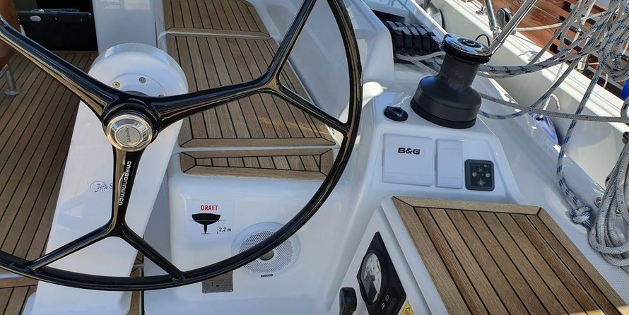 Hanse 418