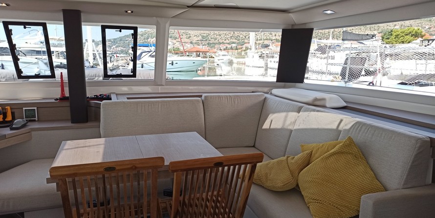 Fountaine Pajot Saona 47