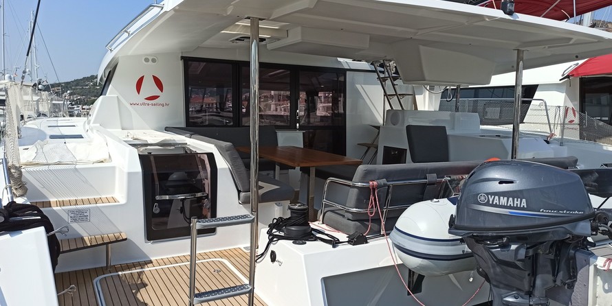 Fountaine Pajot Saona 47