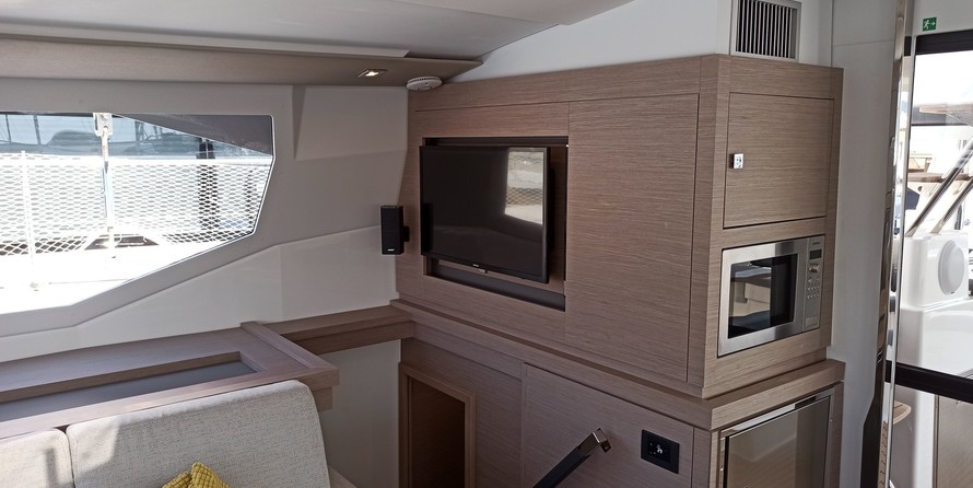 Fountaine Pajot Saona 47