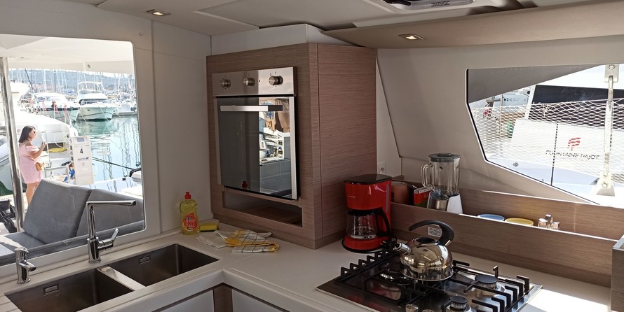 Fountaine Pajot Saona 47