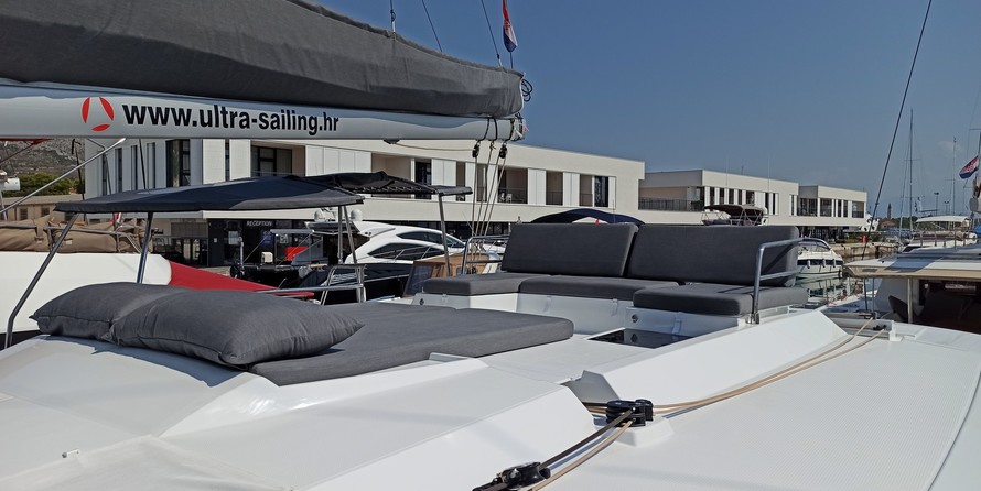 Fountaine Pajot Saona 47