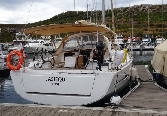 Dufour 412
