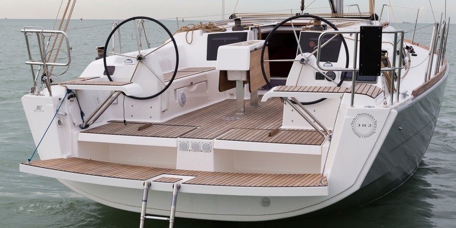 Dufour 382