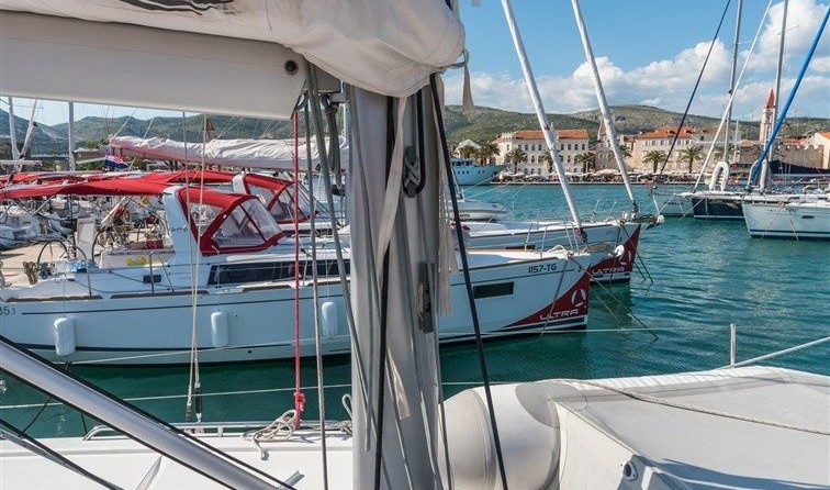 Beneteau Oceanis 41.1