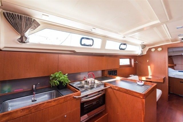 Beneteau Oceanis 41.1
