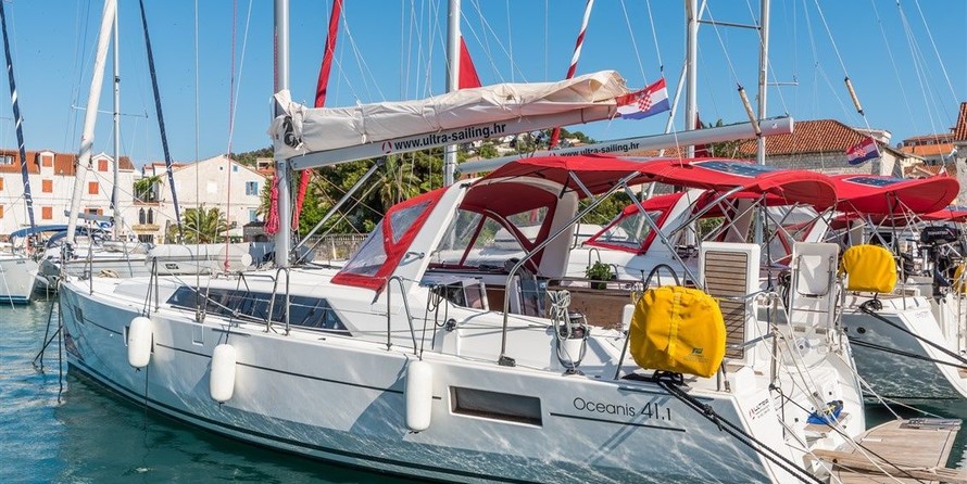 Beneteau Oceanis 41.1