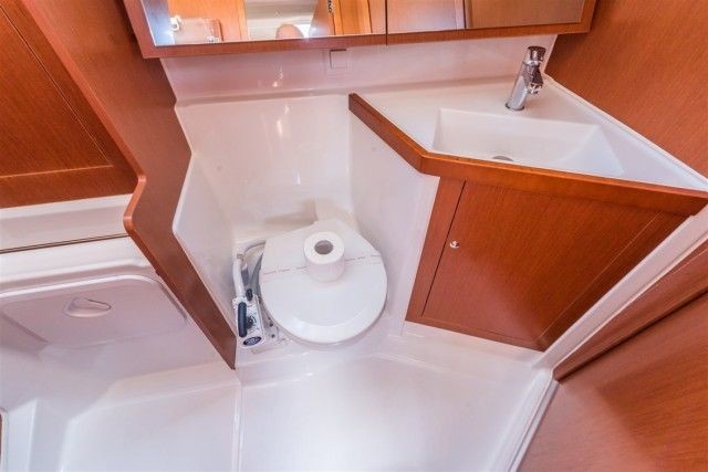 Beneteau Oceanis 41.1