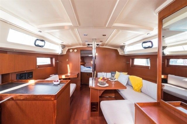 Beneteau Oceanis 41.1