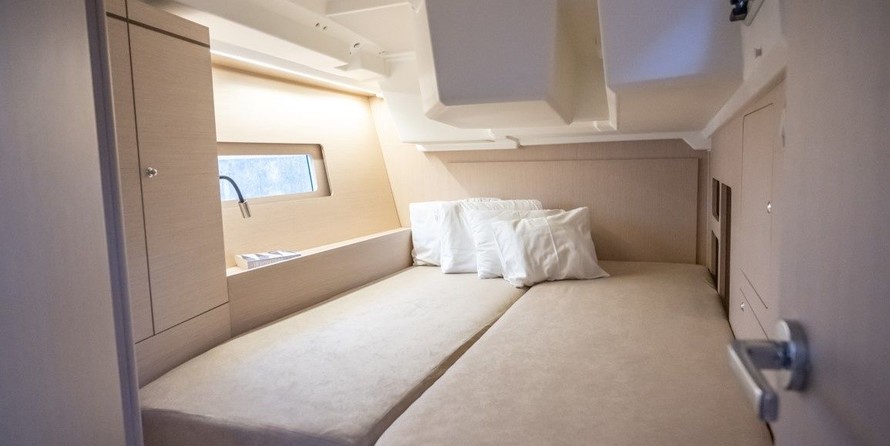 Beneteau Oceanis 46