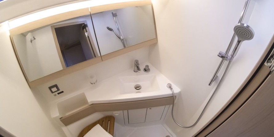 Beneteau Oceanis 46
