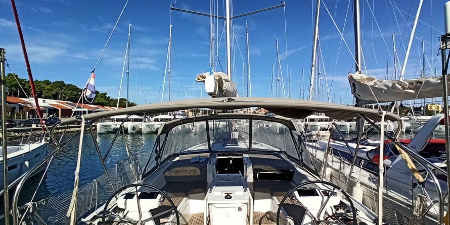 Beneteau Oceanis 46