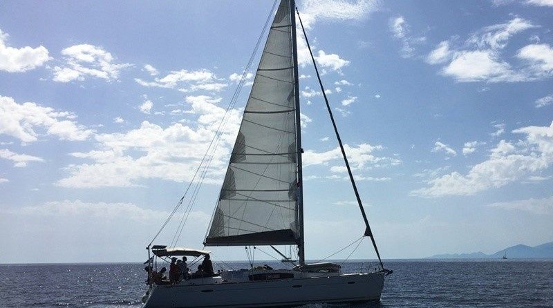 Beneteau Oceanis 43